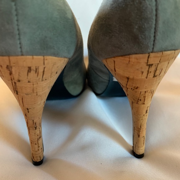 Guess By Marciano Gray Suede Feel Open Toe Heels with Cork Look Heels! - Picture 11 of 13